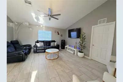 100 NW 13th Pl, Cape Coral, FL 33993 - Photo 7