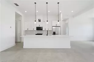 227 NE 15th St, Cape Coral, FL 33909 - Photo 15