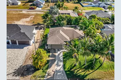 1209 NW 25th Pl, Cape Coral, FL 33993 - Photo 5