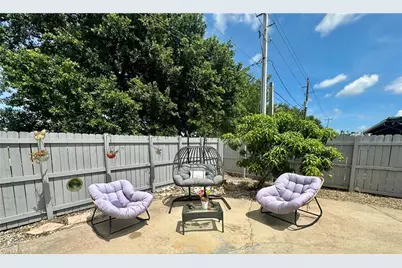 1495 Cranville Sq, Fort Myers, FL 33919 - Photo 11