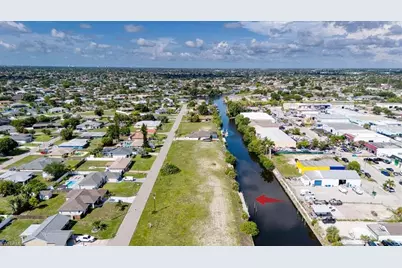 1102 SE 13th Ave, Cape Coral, FL 33990 - Photo 15