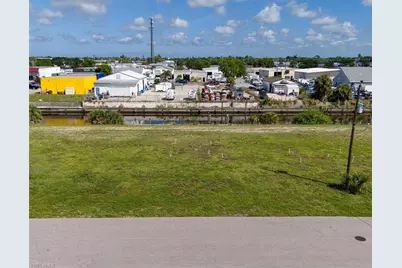 1102 SE 13th Ave, Cape Coral, FL 33990 - Photo 23
