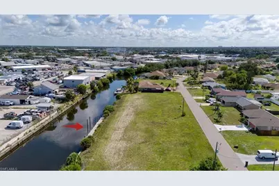 1102 SE 13th Ave, Cape Coral, FL 33990 - Photo 11