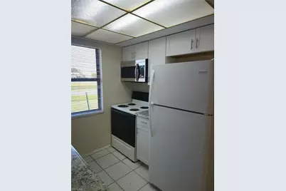 3705 SW Santa Barbara Pl, Cape Coral, FL 33914 - Photo 3