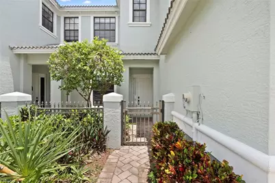 14617 Sutherland Ave #80, Naples, FL 34119 - Photo 3