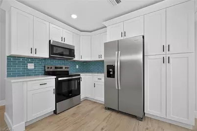 3709 SW 6th Pl, Cape Coral, FL 33914 - Photo 9
