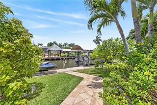 5346 Malaluka Ct, Cape Coral, FL 33904 - Photo 5