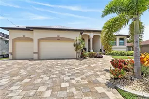 5346 Malaluka Ct, Cape Coral, FL 33904 - Photo 3