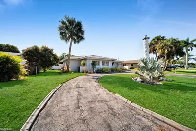 616 El Dorado Pkwy E, Cape Coral, FL 33904 - Photo 31
