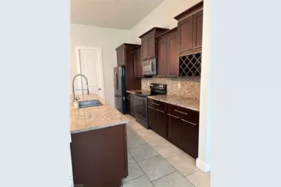 1504 SW Santa Barbara Pl, Cape Coral, FL 33991 - Photo 3