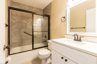 9275 Lake Park Dr #204, Fort Myers, FL 33919 - Photo 15