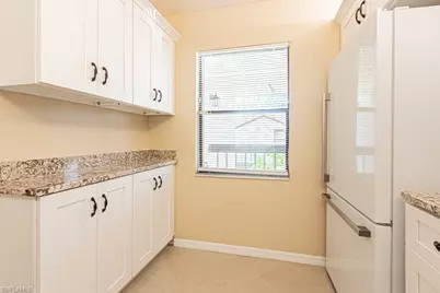 9275 Lake Park Dr #204, Fort Myers, FL 33919 - Photo 7