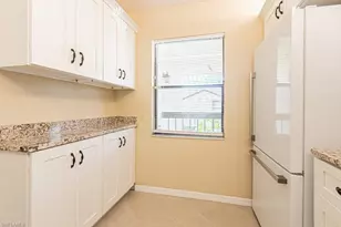 9275 Lake Park Dr, Fort Myers, FL 33919 - Photo 7