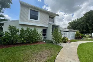 1422 SW 50th St, Cape Coral, FL 33914 - Photo 3