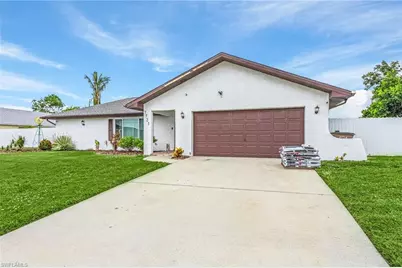 1721 SE 6th Ln, Cape Coral, FL 33990 - Photo 3