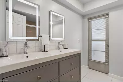 1721 SE 6th Ln, Cape Coral, FL 33990 - Photo 29
