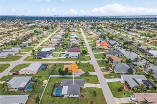 1721 SE 6th Ln, Cape Coral, FL 33990 - Photo 5