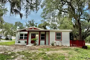 10002 Takomah Trail, Tampa, FL 33617 - Photo 3