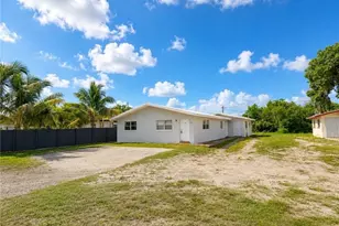 1572 Cypress Dr, Fort Myers, FL 33907 - Photo 19