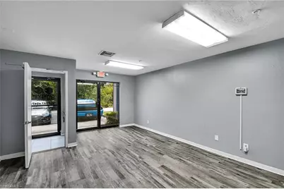 12165 Metro Pkwy #1-4, Fort Myers, FL 33966 - Photo 11