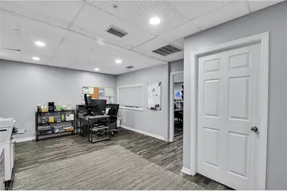 12165 Metro Pkwy #1-4, Fort Myers, FL 33966 - Photo 5