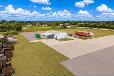 3091 Dellwood Ter, Labelle, FL 33935 - Photo 5