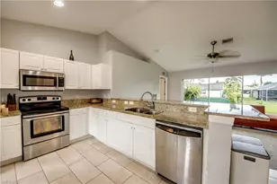 625 SW 11th Terrace, Cape Coral, FL 33991 - Photo 3