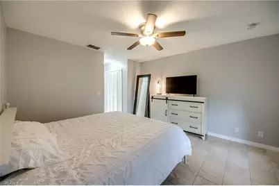 625 SW 11th Ter, Cape Coral, FL 33991 - Photo 35