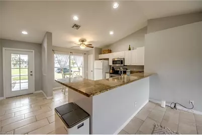 625 SW 11th Ter, Cape Coral, FL 33991 - Photo 11