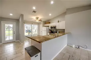 625 SW 11th Terrace, Cape Coral, FL 33991 - Photo 11