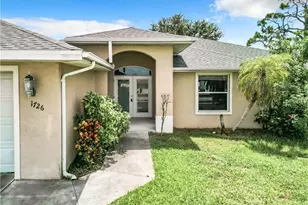 1726 Trafalgar Pkwy, Cape Coral, FL 33991 - Photo 5