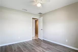 1726 Trafalgar Pkwy, Cape Coral, FL 33991 - Photo 29