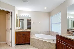 1726 Trafalgar Pkwy, Cape Coral, FL 33991 - Photo 25