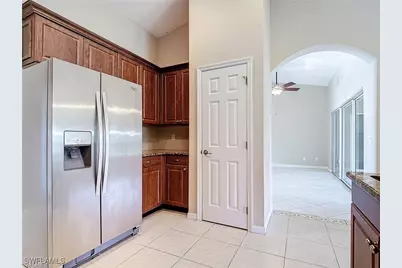 1726 Trafalgar Pkwy, Cape Coral, FL 33991 - Photo 9