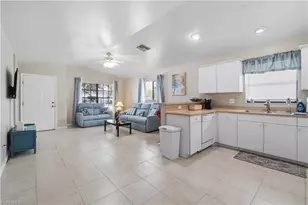 1712 SW Santa Barbara Pl, Cape Coral, FL 33991 - Photo 7