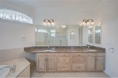 1512 SE 6th Ave, Cape Coral, FL 33990 - Photo 15