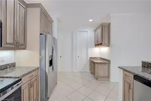 1512 SE 6th Ave, Cape Coral, FL 33990 - Photo 9