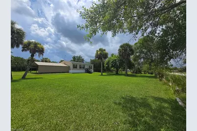 1163 Saddle Ln, Moore Haven, FL 33471 - Photo 3