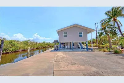 8161 Moyer Ln, Bokeelia, FL 33922 - Photo 23