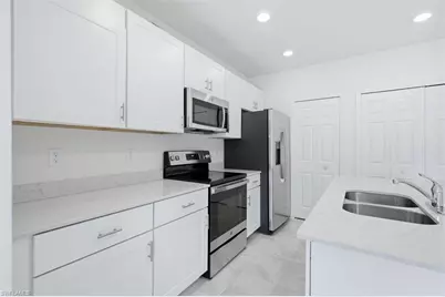 14032 Oviedo Pl, Fort Myers, FL 33905 - Photo 5