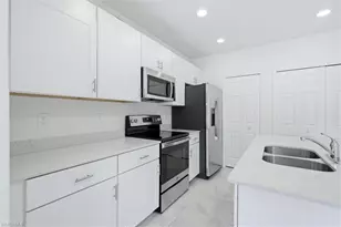 14032 Oviedo Pl, Fort Myers, FL 33905 - Photo 5