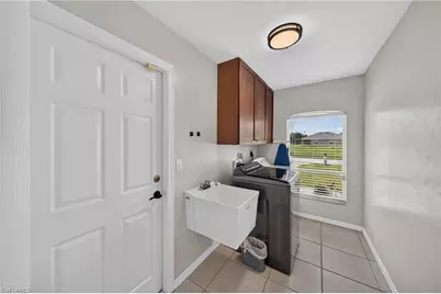 519 NE 19th Ter, Cape Coral, FL 33909 - Photo 27