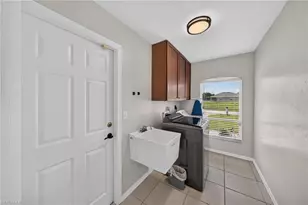 519 NE 19th Terrace, Cape Coral, FL 33909 - Photo 27