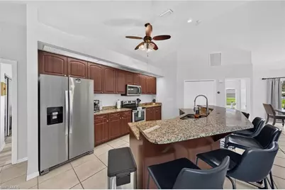 519 NE 19th Ter, Cape Coral, FL 33909 - Photo 11