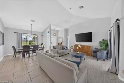 519 NE 19th Ter, Cape Coral, FL 33909 - Photo 7
