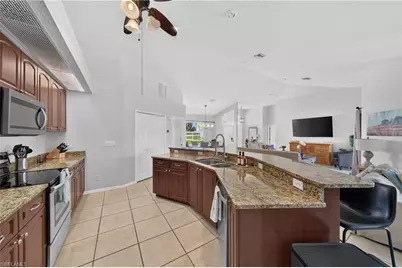 519 NE 19th Ter, Cape Coral, FL 33909 - Photo 13