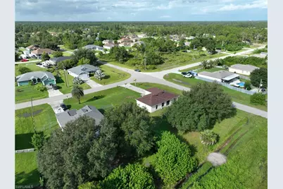 446 Windermere Dr, Lehigh Acres, FL 33972 - Photo 37