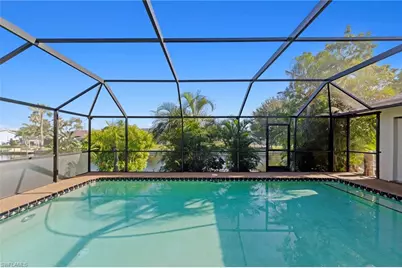 609 SW 35th Ter, Cape Coral, FL 33914 - Photo 19