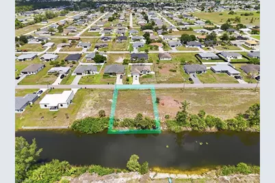 3000 NE 1st Pl, Cape Coral, FL 33909 - Photo 3