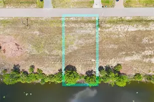2912 NE 1st Pl, Cape Coral, FL 33909 - Photo 1